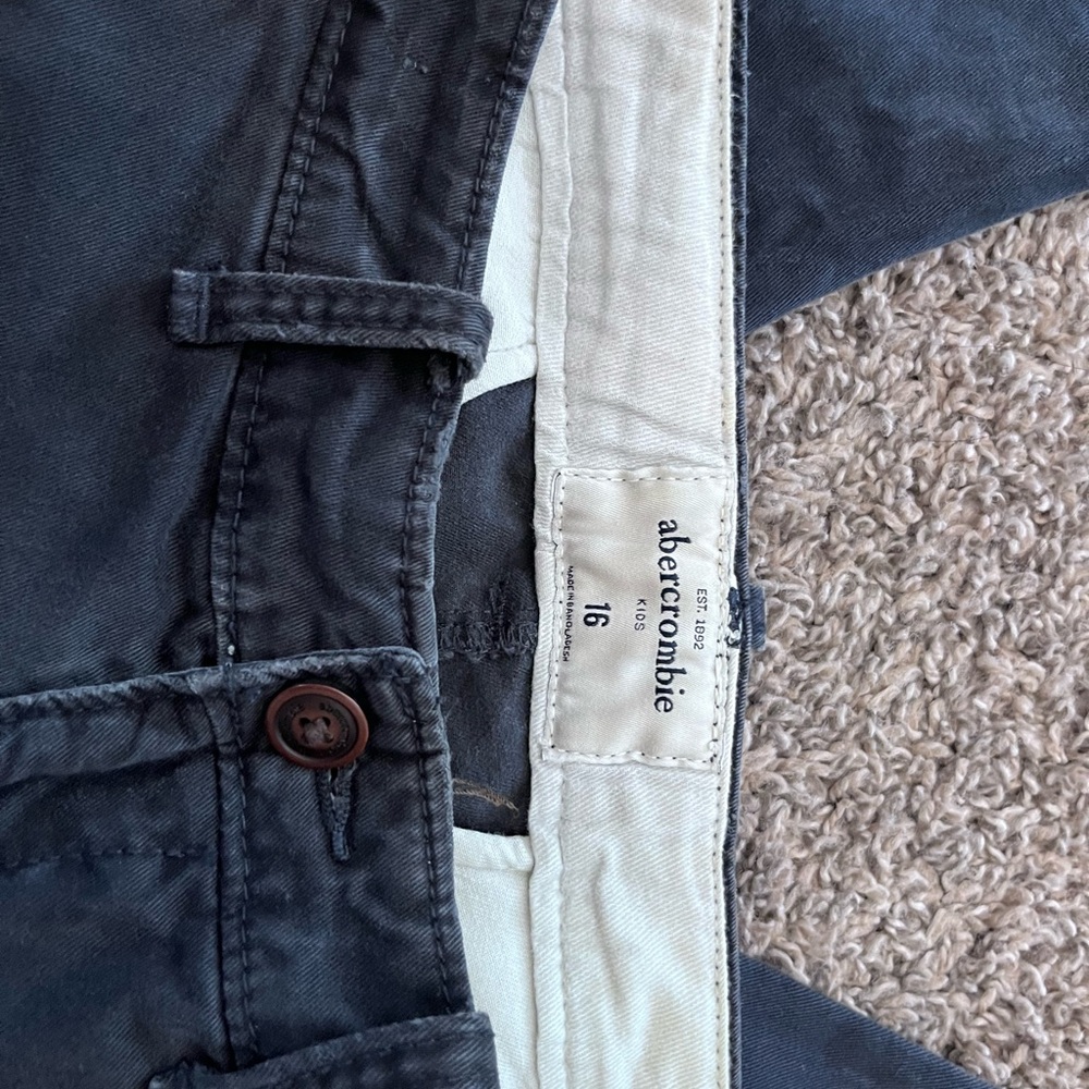 Jeans - Picture 3 of 3